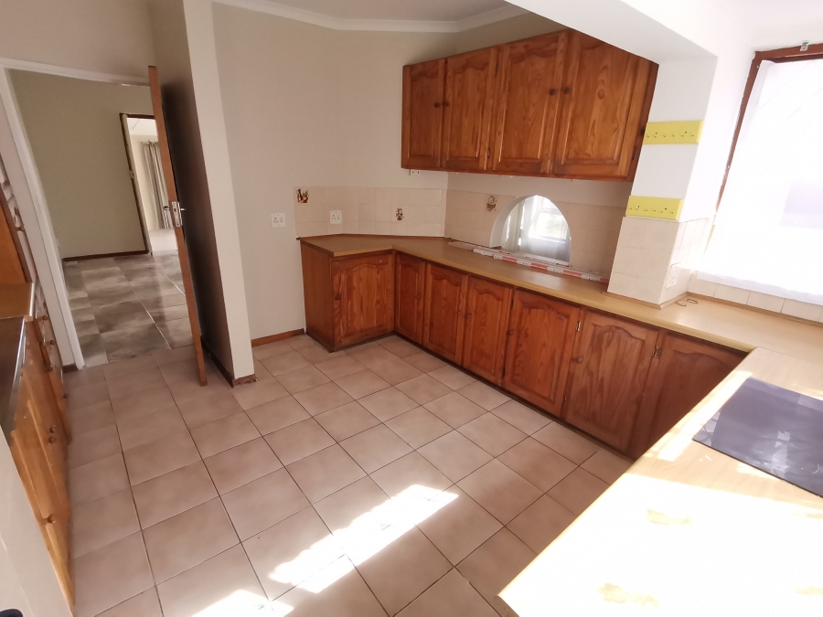To Let 3 Bedroom Property for Rent in Beacon Bay Eastern Cape